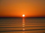 sunrise-on-the-sea-275274_960_720.jpg